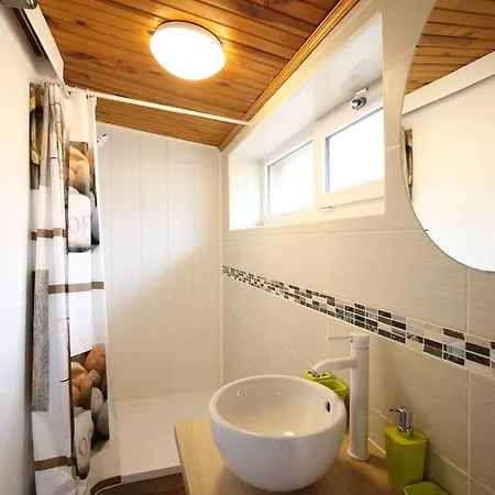 10 Couchages Avec Wifi, Animaux Admis *